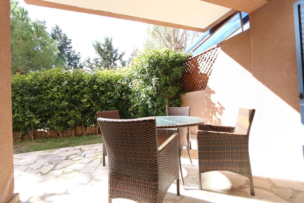 Victor Apartment Paphos Exterior photo